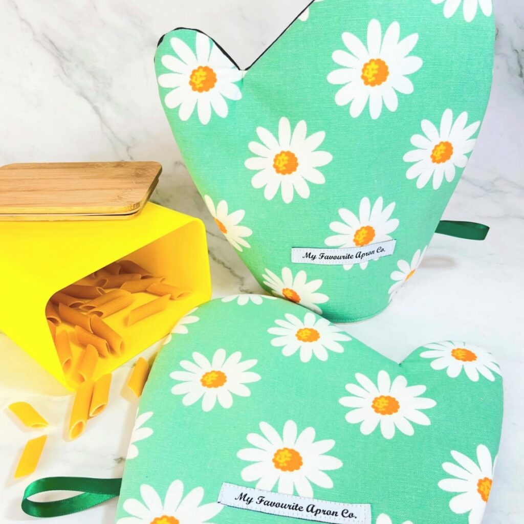 My Favourite Apron Co. Daisy Oven MIts